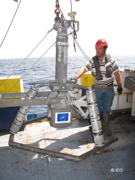 Draga mesobox corer © IEO