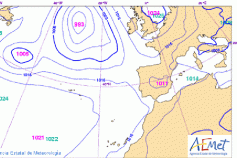 Isobaras de la situación reflejada en la foto de la izquierda. La situación es claramente anticiclónica y esto nos beneficia grandemente para poder navegar sin sobresaltos y obtener buenos registros geoacústicos ©IEO