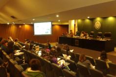 Victor Díaz del Río realizando su exposición sobre el proyecto INDEMARES ©Fundación Biodiversidad